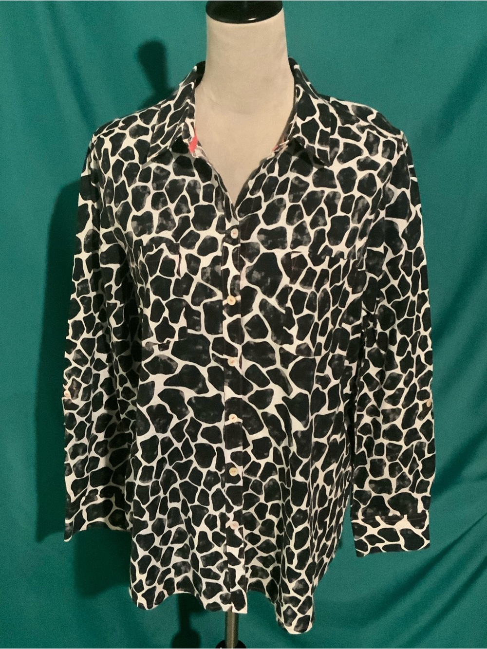Foxcroft NYC Zoey Wrinkle-Free Black and White Giraffe-Print Button Down Shirt